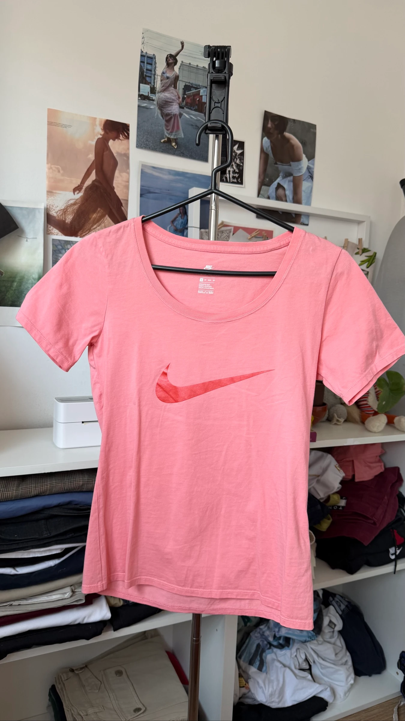 Camiseta Nike rosa entallada talla XS